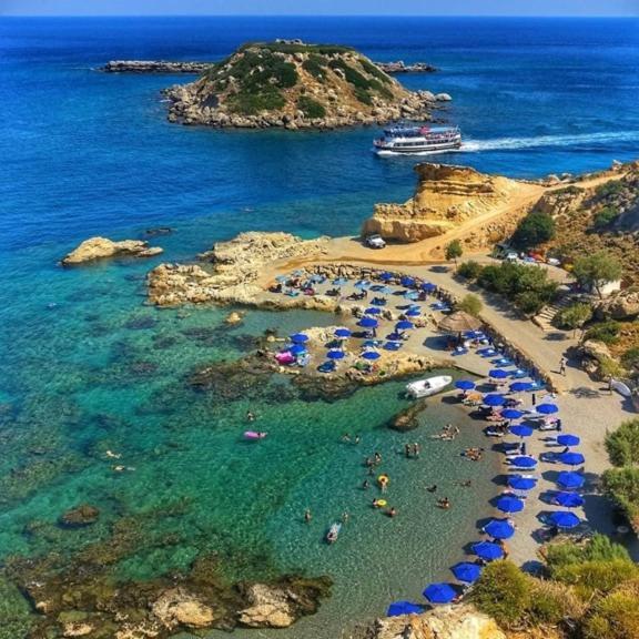 Grande Blue Suites With Private Bay Архангелос Екстериор снимка
